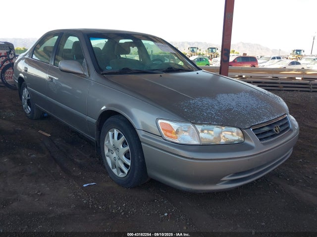 2000 TOYOTA CAMRY LE