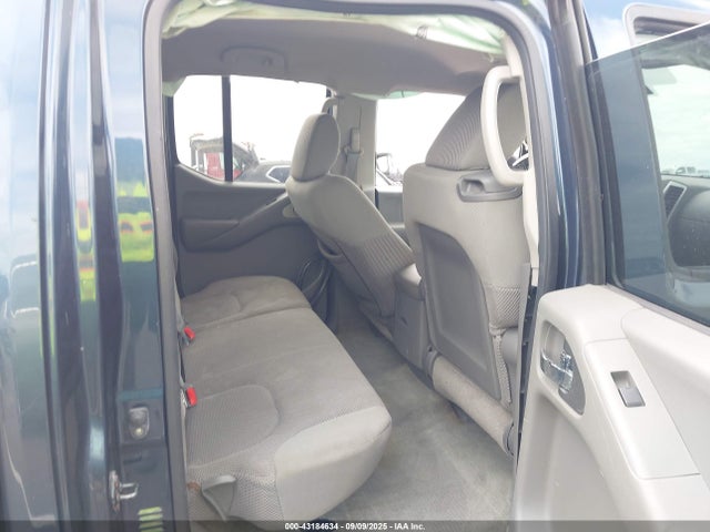 2013 Nissan FRONTIER SV 照片 8