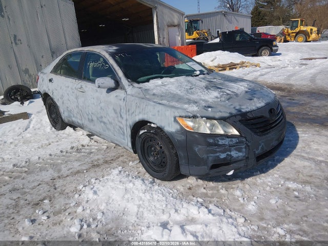 2009 TOYOTA CAMRY LE