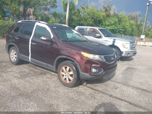 2012 KIA SORENTO LX