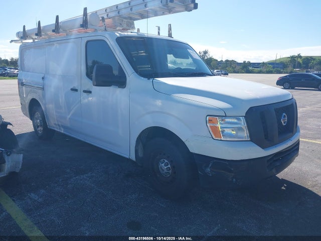 2016 NISSAN NV SV V6