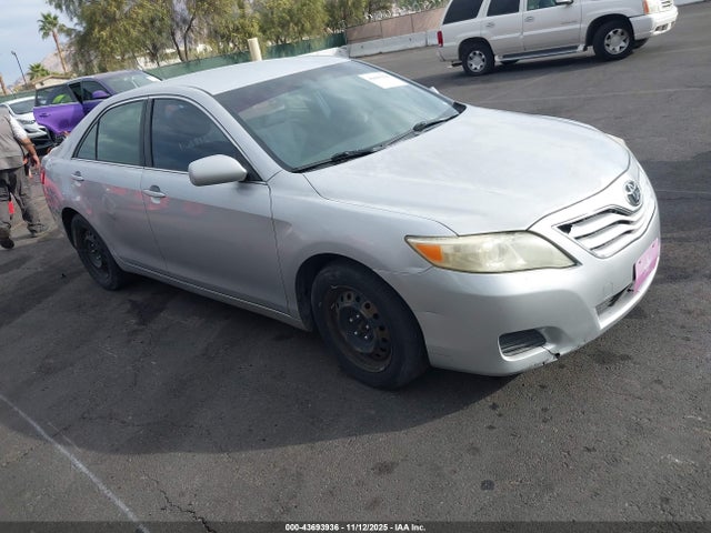 2011 TOYOTA CAMRY LE