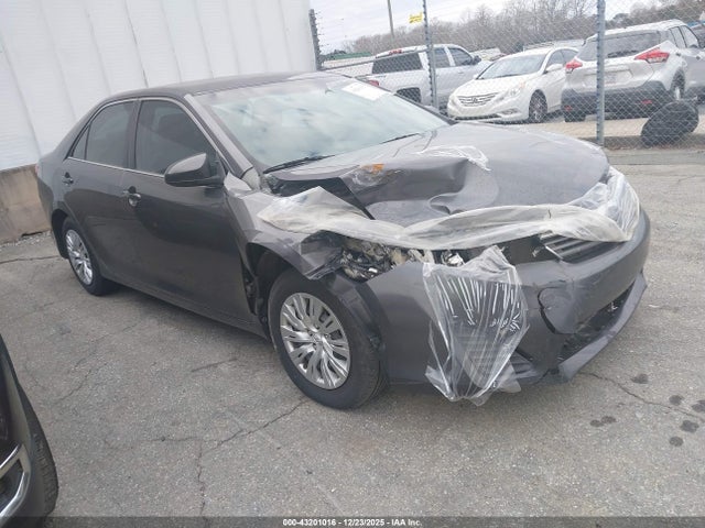 2014 TOYOTA CAMRY L