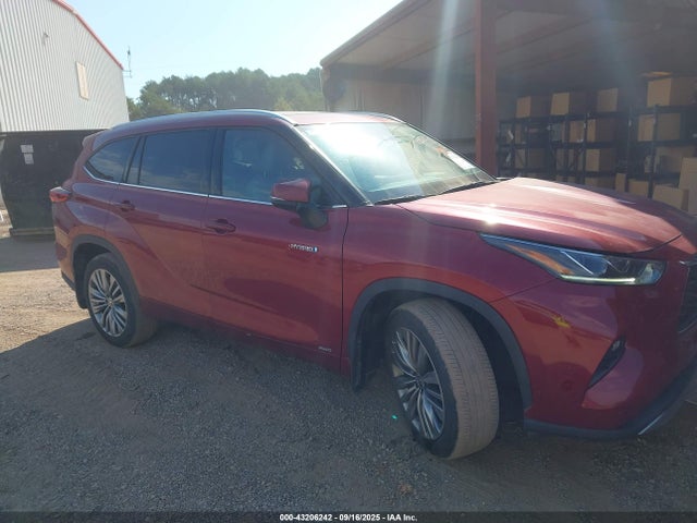 2021 TOYOTA HIGHLANDER HYBRID PLATINUM