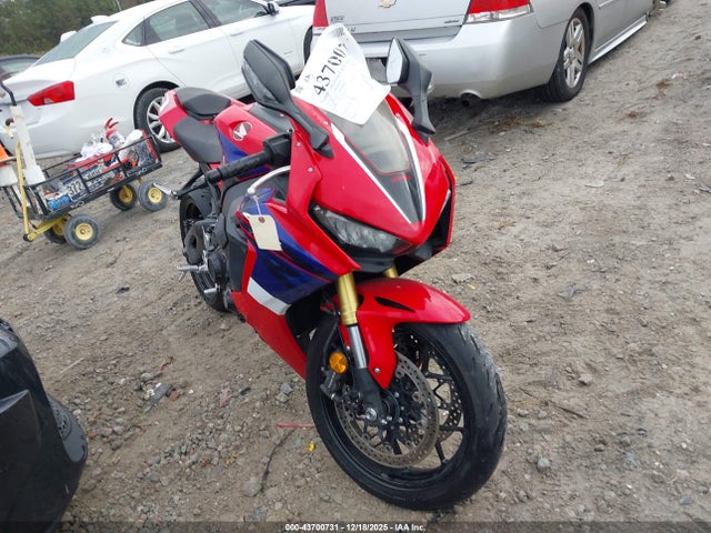 2023 HONDA CBR1000 RR