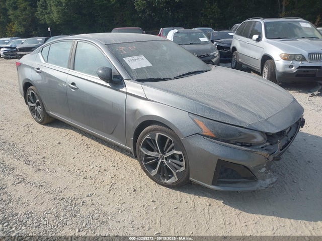2023 NISSAN ALTIMA SR FWD