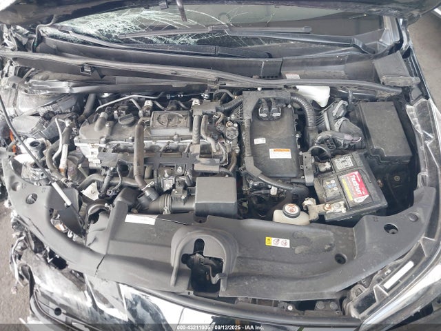 2021 TOYOTA PRIUS LE 10