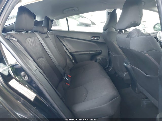 2021 TOYOTA PRIUS LE 8