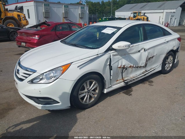 صورة 2 لـ 2014 Hyundai SONATA GLS