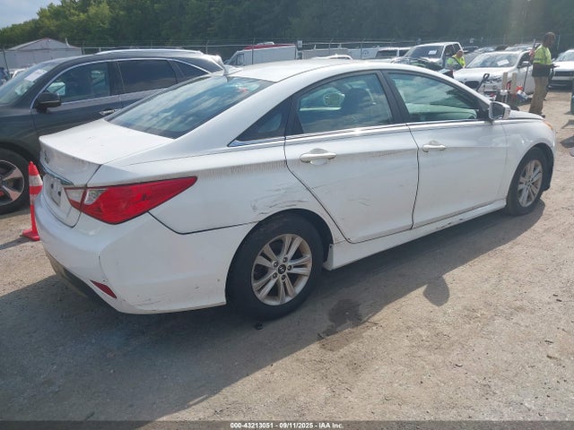 صورة 4 لـ 2014 Hyundai SONATA GLS