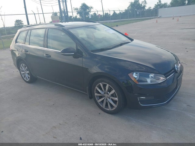 2017 VOLKSWAGEN GOLF TSI SE