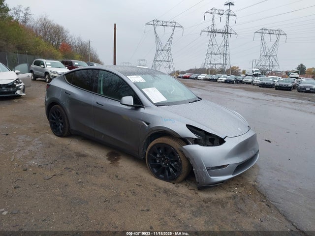 2024 TESLA MODEL Y LONG RANGE DUAL MOTOR ALL-WHEEL DRIVE