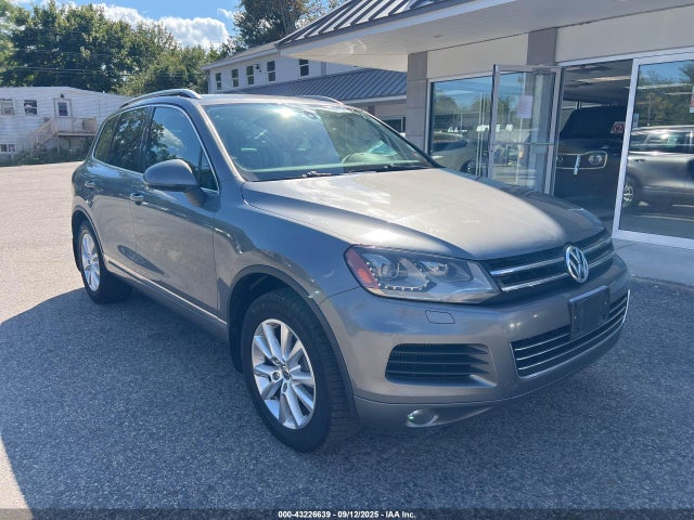 2013 VOLKSWAGEN TOUAREG V6 TDI