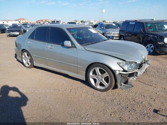 2003 LEXUS IS 