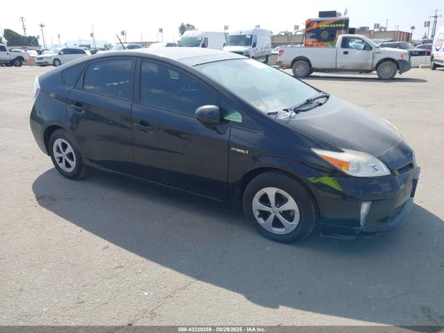 2015 TOYOTA PRIUS FOUR