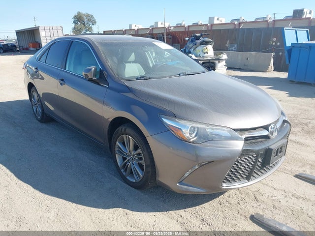 2017 TOYOTA CAMRY SE
