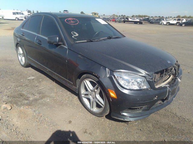 2011 MERCEDES-BENZ C 300 LUXURY/SPORT
