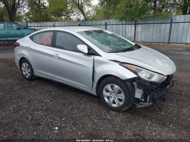 2016 HYUNDAI ELANTRA SE