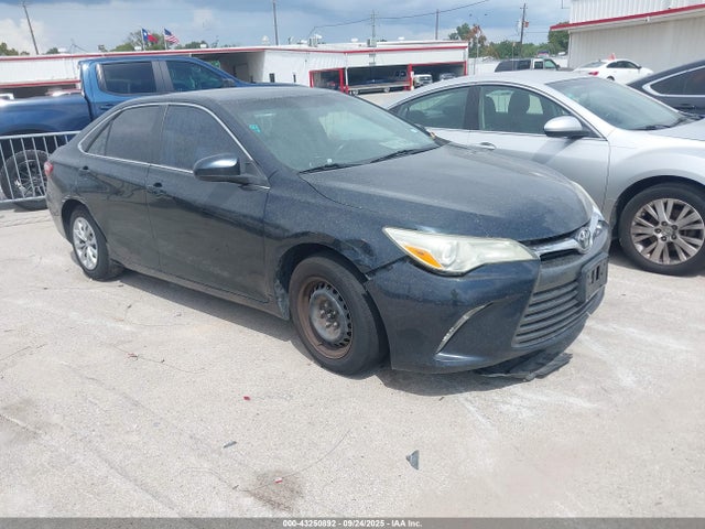 2016 TOYOTA CAMRY LE