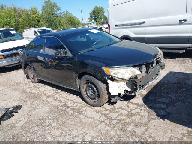 2014 TOYOTA CAMRY LE