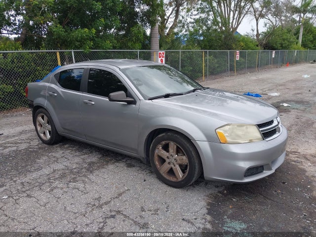 DODGE AVENGER SE - 1