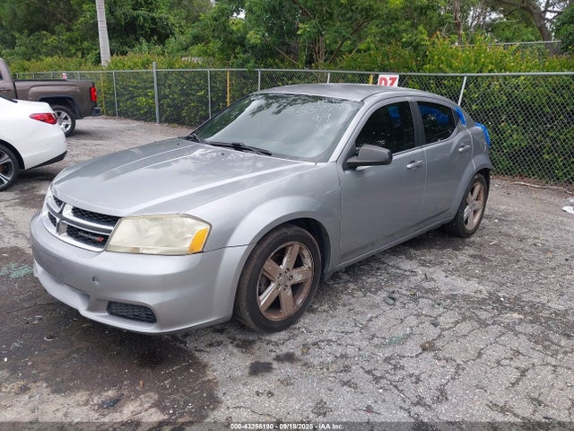DODGE AVENGER SE - 2