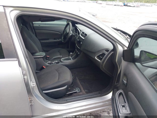 DODGE AVENGER SE - 5