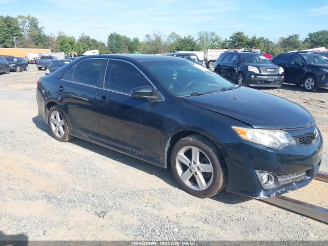 2012 TOYOTA CAMRY SE