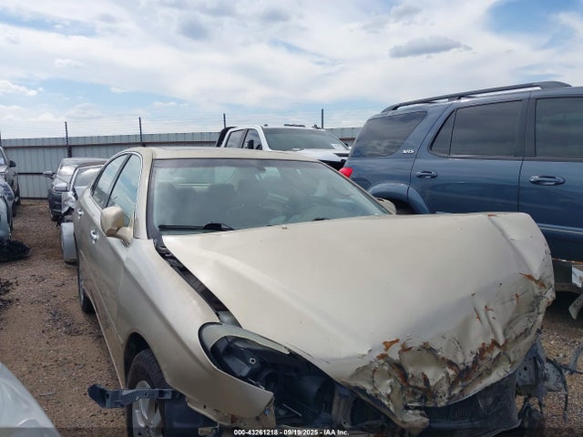 2004 LEXUS ES 
