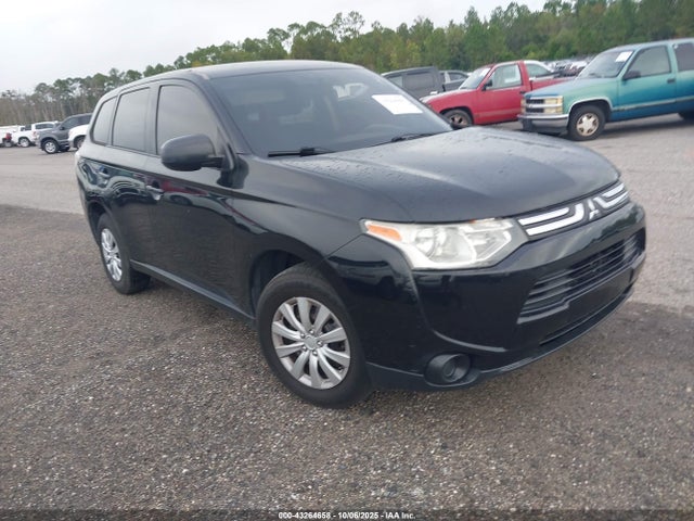 2014 MITSUBISHI OUTLANDER ES