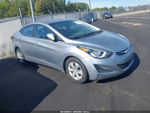 2016 HYUNDAI ELANTRA SE