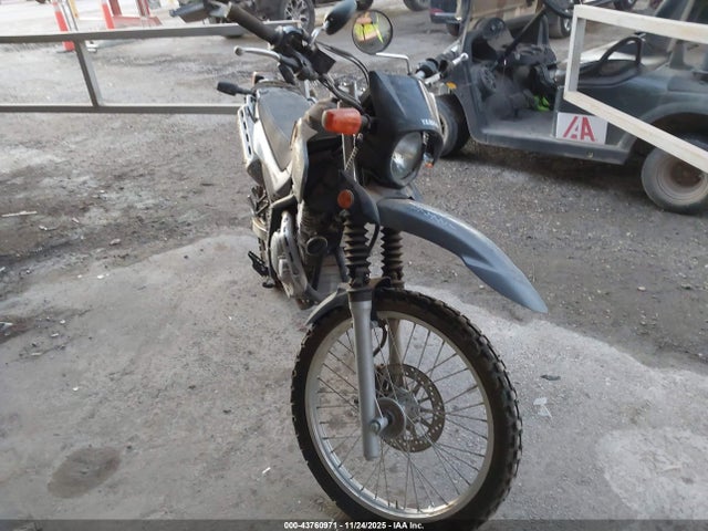 2021 YAMAHA XT250 