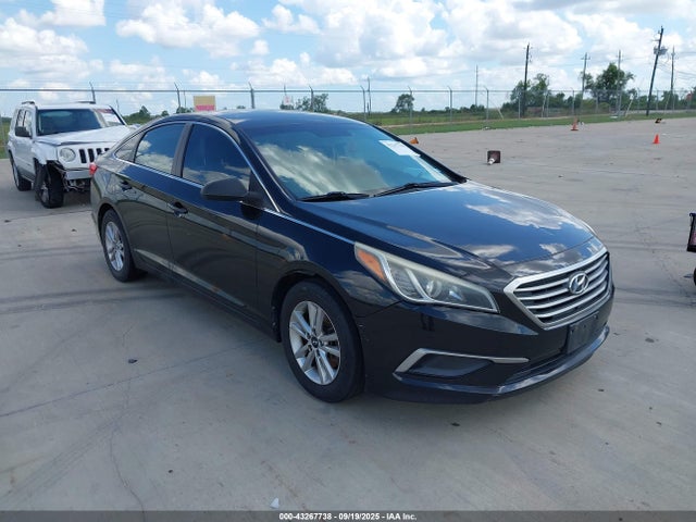 2017 HYUNDAI SONATA SE