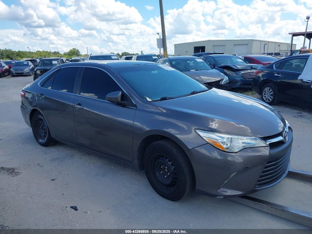 2016 TOYOTA CAMRY LE