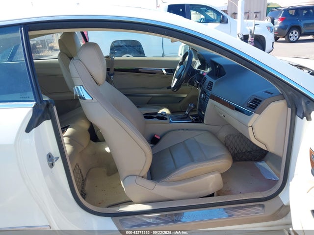 MERCEDES-BENZ E-CLASS - 5