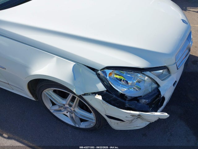 MERCEDES-BENZ E-CLASS - 6