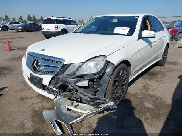 MERCEDES-BENZ E-CLASS - 2