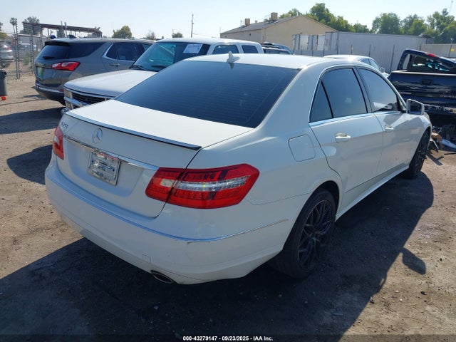 MERCEDES-BENZ E-CLASS - 4
