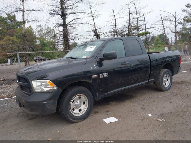 2013 RAM 1500 ST 照片 2