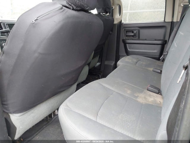2013 RAM 1500 ST 照片 8