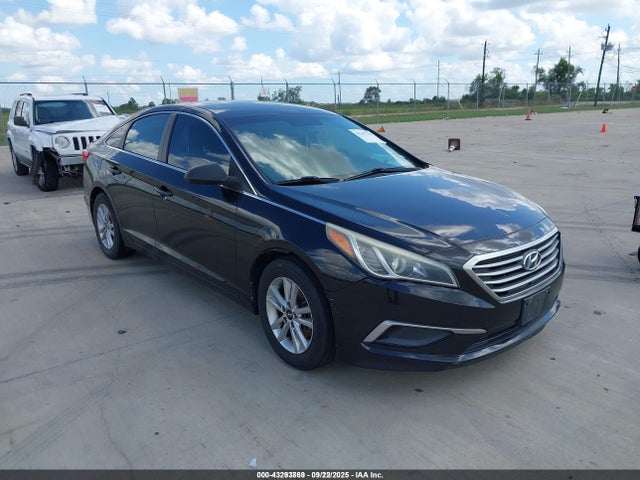 2017 HYUNDAI SONATA SE