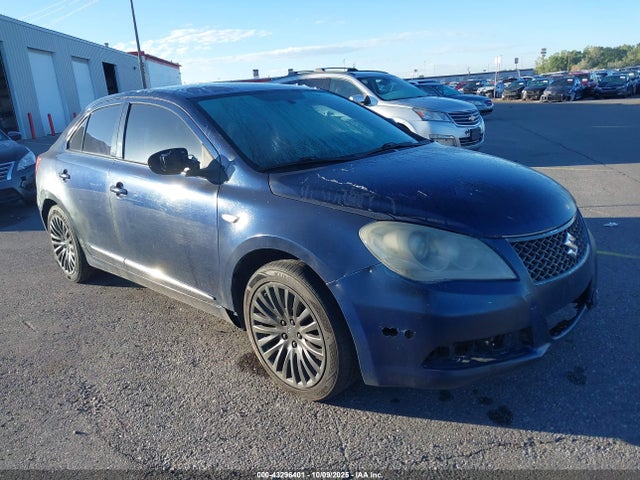 2011 SUZUKI KIZASHI SE