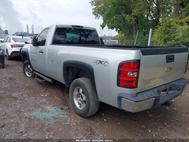 CHEVROLET SILVERADO 1500 WORK TRUCK - 3