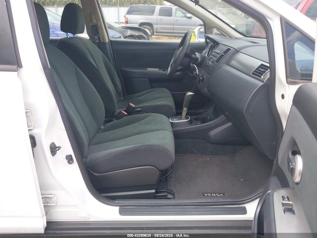 2012 Nissan VERSA 1.8 S — фото 5