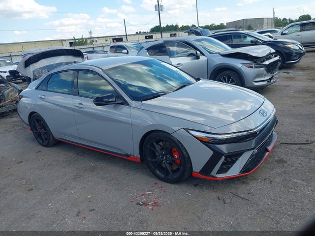 2024 HYUNDAI ELANTRA 