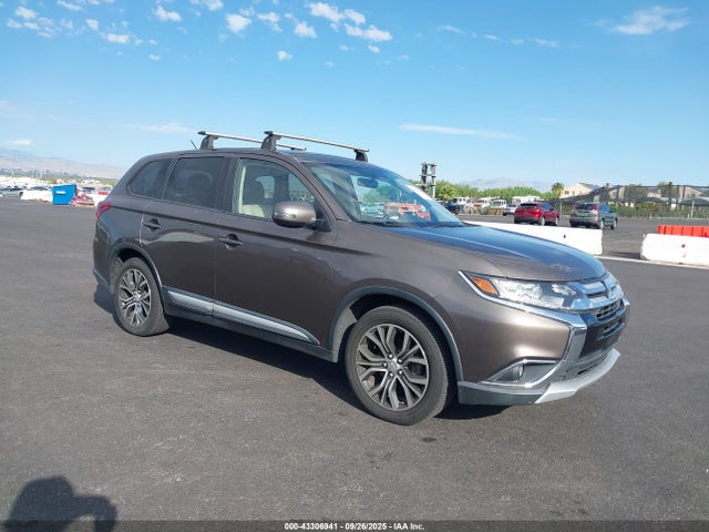 2016 MITSUBISHI OUTLANDER SE