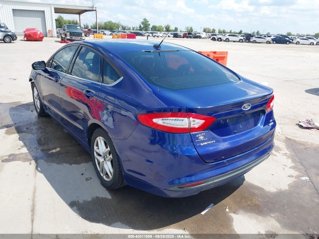 FORD FUSION SE - 3