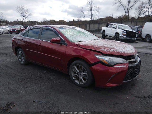 2017 TOYOTA CAMRY SE