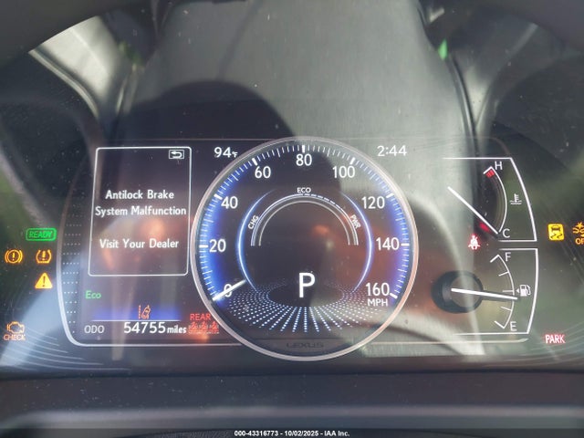 صورة 7 لـ 2023 Lexus ES 300H