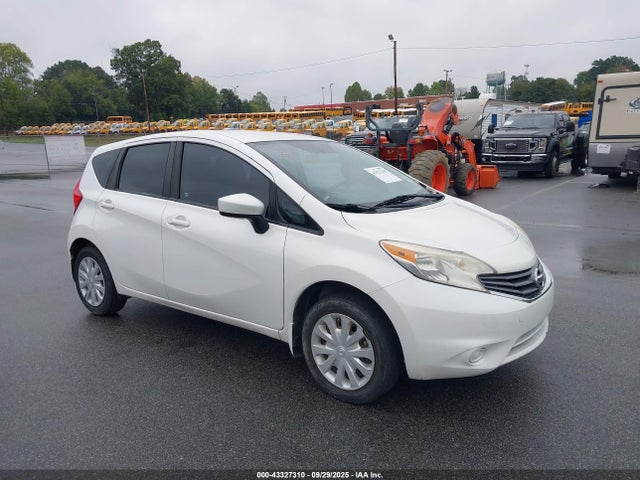 2015 NISSAN VERSA SV